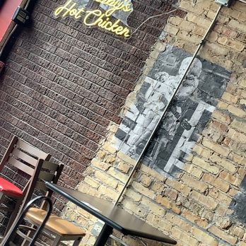 Chubby’s Hot Chicken - My view while I wait! - Burgers Near Me - Forest Park, Illinois
