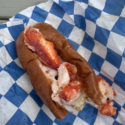 Southeast Light Delights - Warm lobster roll