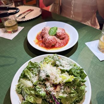 Pizza Mamo - Salad and Meatball - Pizza Near Me - Honolulu, Hawaii