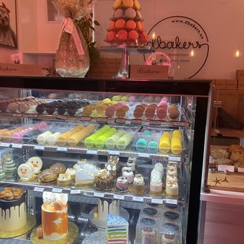 dbakers Sweet Studio - Bakeries Near Me - Miami, Florida