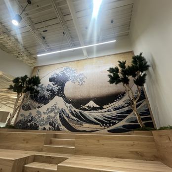 Mitsuwa Marketplace - Entrance area - Sushi Bars Near Me - Cypress, California