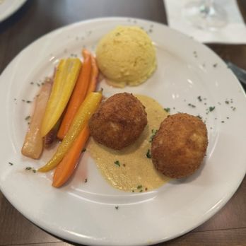 Cashier’s Celtic Table - Mini Chicken Cordon Bleu - Irish Near Me - Cashiers, North Carolina Cashier’s Celtic Table - Mini Chicken Cordon Bleu - Irish Near Me - Cashiers, North Carolina