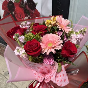 Dannhiflowers - Florists Near Me - San Gabriel, California Dannhiflowers - Florists Near Me - San Gabriel, California