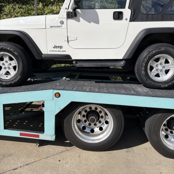 Nexus Auto Transport - My Jeep on the Truck - Vehicle Shipping Near Me - Schaumburg, Illinois