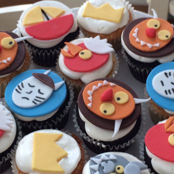 The Cake Lady - Desserts Near Me - Milwaukee, Wisconsin