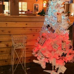 Texas Roadhouse - Christmas tree