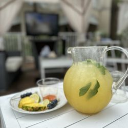 Sand Bar - Pineapple mojito... amazing!!!