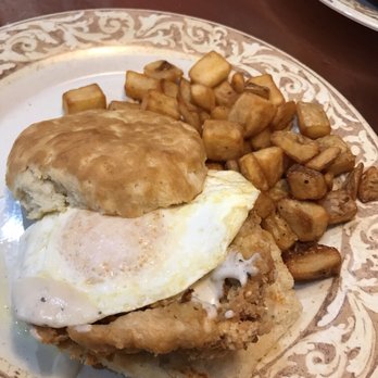 Another Broken Egg Cafe - Chicken sandwich with gravy - Breakfast & Brunch Near Me - Houston, Texas