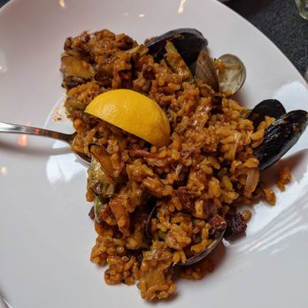 Destapas - Mixta paella - Spanish Near Me - San Francisco, California