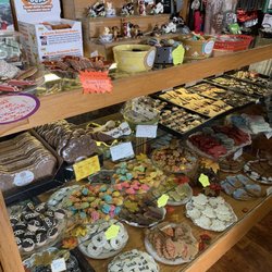 BowwowMeow - Treats!