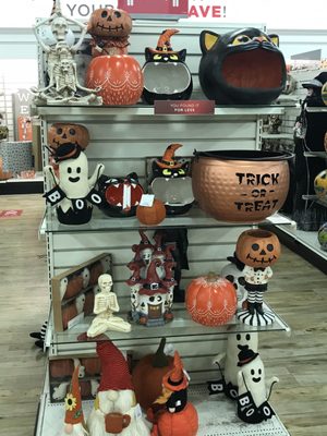 TJ MAXX - Updated January 2026 - 16 Photos - 17 Traders Way, Salem