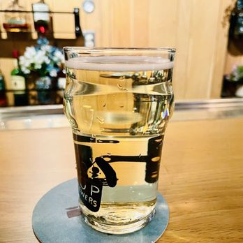 DryHop Brewers - Seltzer - Breweries Near Me - Chicago, Illinois