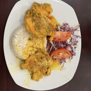 El Nuevo Acuario - Creole chicken w rice and beans - Seafood Near Me - Punta Cangrejo, Puerto Rico El Nuevo Acuario - Creole chicken w rice and beans - Seafood Near Me - Punta Cangrejo, Puerto Rico