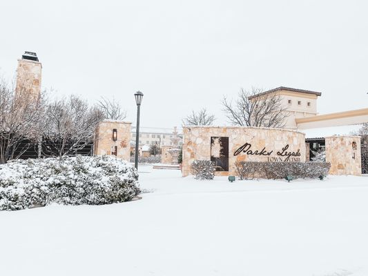 Parks Legado Town Center by null