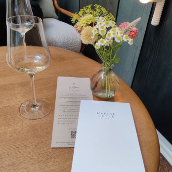 Marine Layer Wines - Wine Tasting Room Near Me - Healdsburg, California
