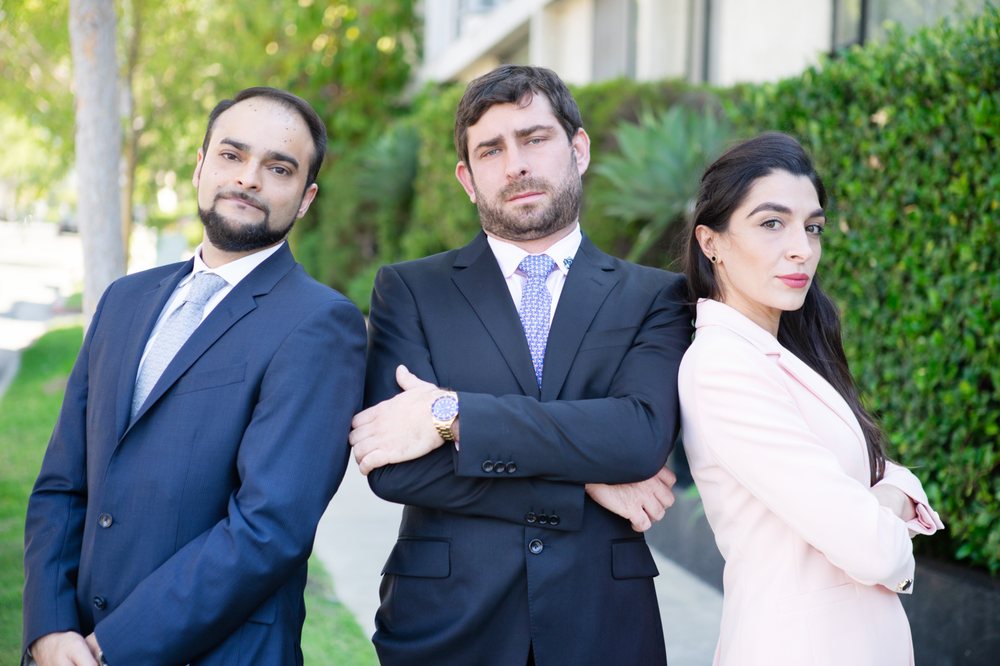 LIPTON LEGAL GROUP, APC Updated June 2024 19 Photos & 22 Reviews