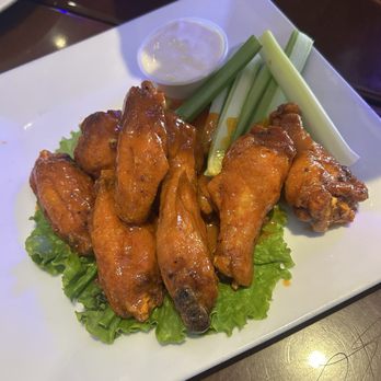 Griff's Place - Sports Bars Near Me - New Dorp Beach, New York