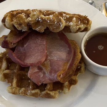 Morelands Grill - Steakhouses Near Me - Dublin, D Morelands Grill - Steakhouses Near Me - Dublin, D