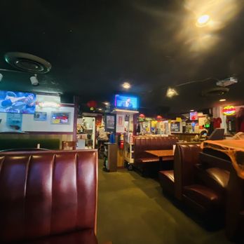 8 Fat Fat 8 Bar & Grille - Inside - Chinese Near Me - Honolulu, Hawaii
