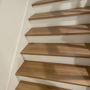 Q's Flooring - Stairs sanded and refinished. - Flooring Near Me Q's Flooring - Stairs sanded and refinished. - Flooring Near Me
