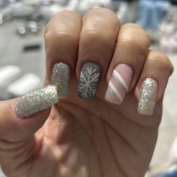 Beverly Nails - Holiday ready! - Nail Salons Near Me - Leland, North Carolina