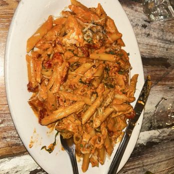 Sapori Trattoria - Pennette Cardinale - Italian Near Me - Chicago, Illinois Sapori Trattoria - Pennette Cardinale - Italian Near Me - Chicago, Illinois