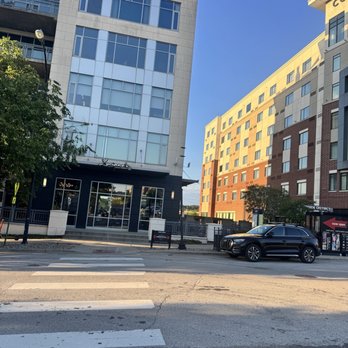 Luciano's Cucina Italiana - Walking to restaurant - Italian Near Me - Akron, Ohio