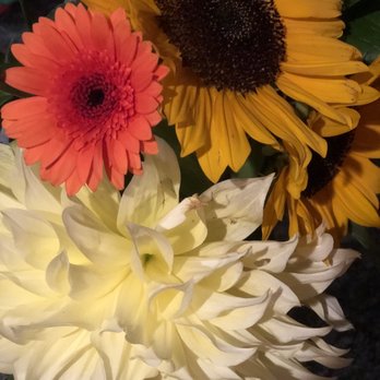 Seiferts Flower Mill - Fall flowers just because - Florists Near Me - North Canton, Ohio Seiferts Flower Mill - Fall flowers just because - Florists Near Me - North Canton, Ohio