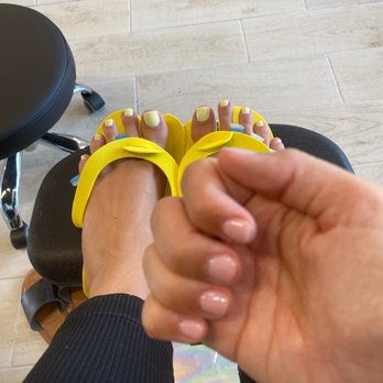 Fizz Nails - Loved my time here today, the chairs are super cutting edge and the staff is super friendly. Luxury and comfort! Thank you fiZz - Nail Salons Near Me - Houston, Texas Fizz Nails - Loved my time here today, the chairs are super cutting edge and the staff is super friendly. Luxury and comfort! Thank you fiZz - Nail Salons Near Me - Houston, Texas