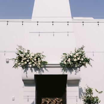 Dream Flowers - PC: Apollo Fotographie - Florists Near Me - San Leandro, California Dream Flowers - PC: Apollo Fotographie - Florists Near Me - San Leandro, California