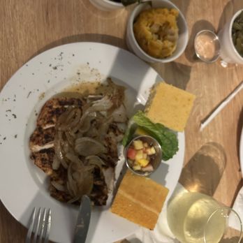 Lil Greenhouse Grill - Grilled Chicken - Soul Food Near Me - Miami, Florida Lil Greenhouse Grill - Grilled Chicken - Soul Food Near Me - Miami, Florida