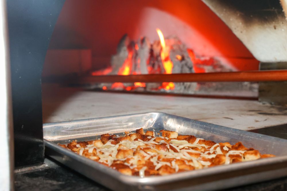 SMOKIN OAK WOODFIRED PIZZA & TAPROOM CLOSED Updated January 2025 56 Photos & 45 Reviews