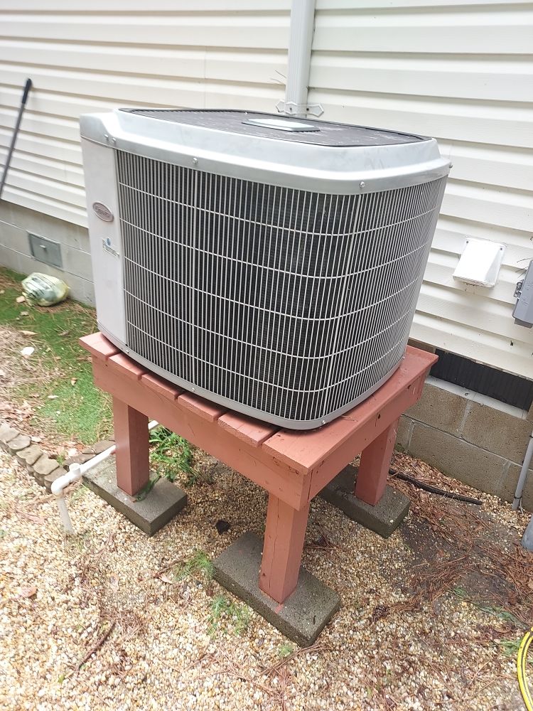 Slide of Macs Handyman Services