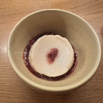 Jatak - Lingonberry and ice cream - Chinese Near Me - København