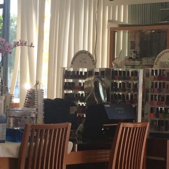 4 Season Nails - Regular polish - Skin Care Near Me - San Pedro, California
