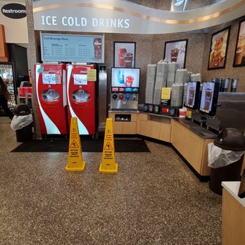 Wawa - an ice cold drinks counter in a restaurant - Fast Food Near Me - Fort Lauderdale, Florida Wawa - an ice cold drinks counter in a restaurant - Fast Food Near Me - Fort Lauderdale, Florida
