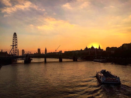 Waterloo Bridge by null