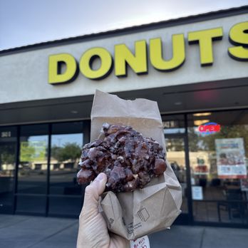 Bradshaw Donuts - The fritter thou! - Donuts Near Me - Sacramento, California