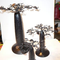 Madagasc'Arts - Arbres à bijoux "baobabs",en métal,plusieurs tailles disponibles