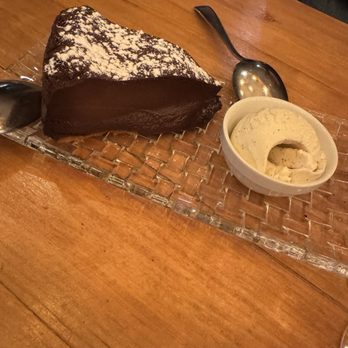 La Caníbal - Chocolate cake - Beer Bar Near Me - Madrid, M