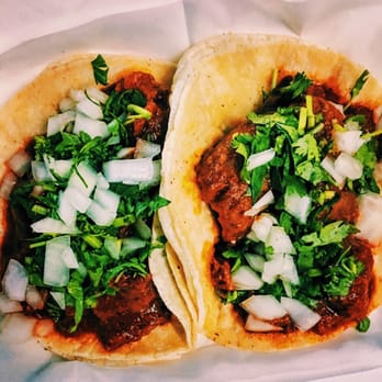 El Governador - Chicharron en salsa Roja! - Food Trucks Near Me El Governador - Chicharron en salsa Roja! - Food Trucks Near Me
