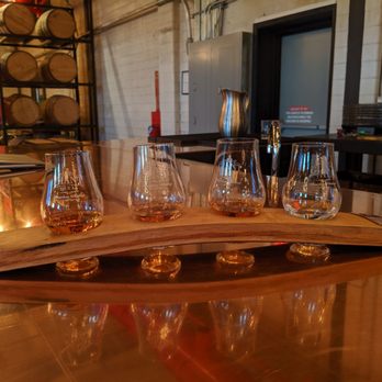 Giant Texas Distillers - Billy Banks Flight $15 - Whiskey Bars Near Me - Houston, Texas Giant Texas Distillers - Billy Banks Flight $15 - Whiskey Bars Near Me - Houston, Texas
