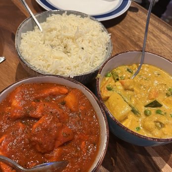 Jaipore Xpress - CHICKEN VINDALOO and NAVRATAN KORMA - Indian Near Me - Briarcliff Manor, New York Jaipore Xpress - CHICKEN VINDALOO and NAVRATAN KORMA - Indian Near Me - Briarcliff Manor, New York