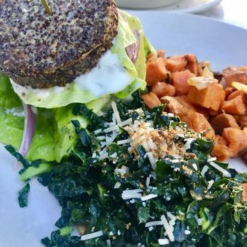 True Food Kitchen - Quinoa Burger - Vegetarian Near Me - Pasadena, California True Food Kitchen - Quinoa Burger - Vegetarian Near Me - Pasadena, California