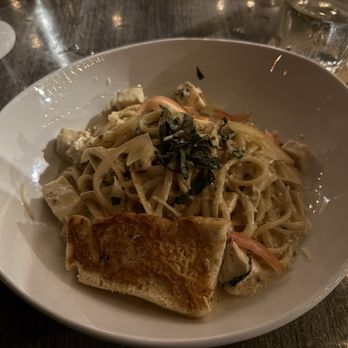 Cafe O'Lei Oceanside Kitchen - Chicken pasta - American Near Me - Maui, Hawaii Cafe O'Lei Oceanside Kitchen - Chicken pasta - American Near Me - Maui, Hawaii