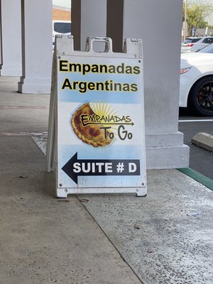 Empanadas To Go by null