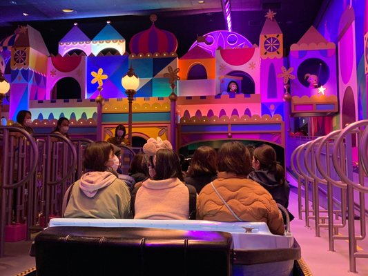 Tokyo Disneyland by null