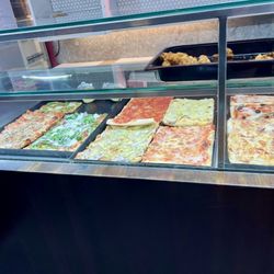 Moma Pizza