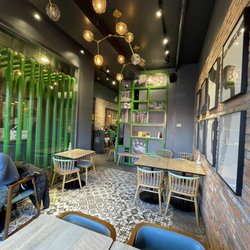 Four Four South Village Taipei Beef Noodles - The right dining area