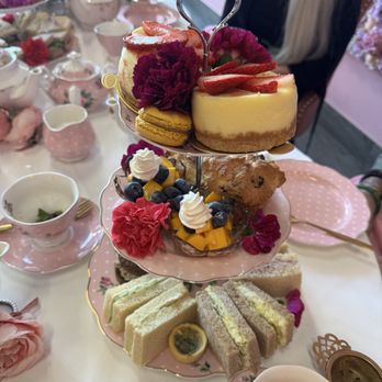 Vampire Penguin - Folsom - Tea sandwiches,cakes, treats etc. - Tea Rooms Near Me - Folsom, California Vampire Penguin - Folsom - Tea sandwiches,cakes, treats etc. - Tea Rooms Near Me - Folsom, California